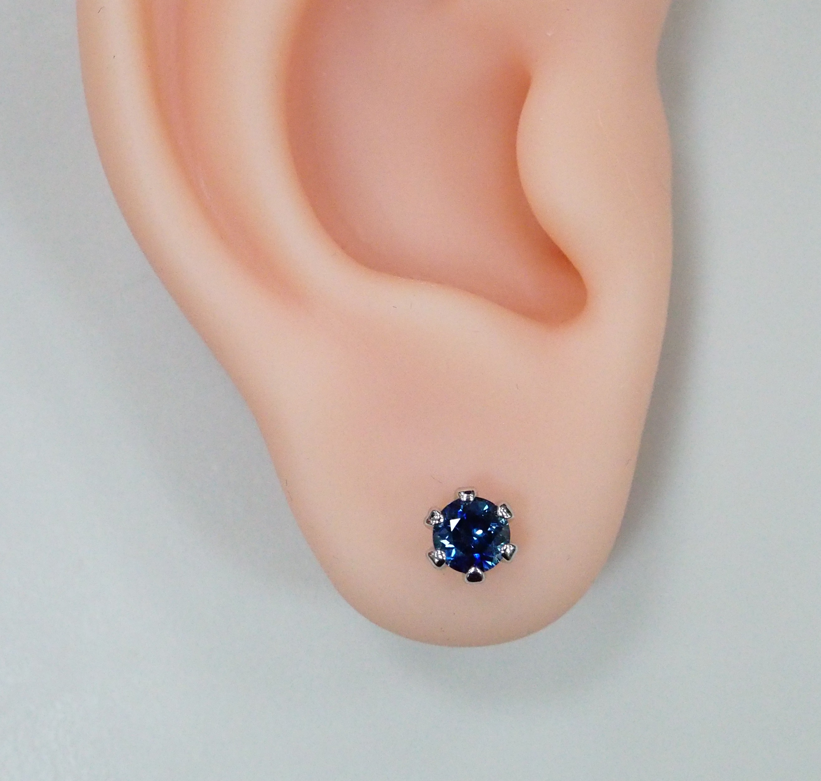 10511-001082 Серьги (Au 585)